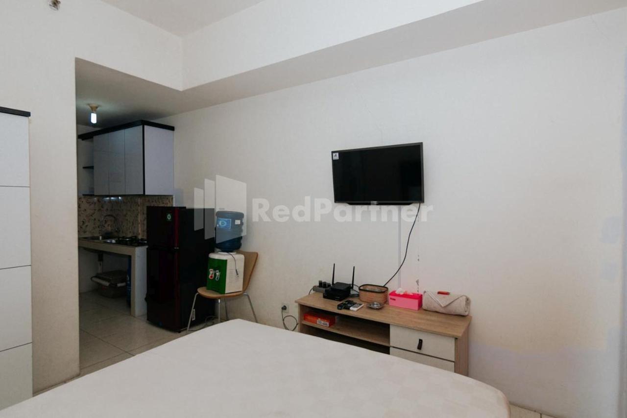 RedLiving Apartemen Skylounge Tamansari - Vanez Room Tangerang Exterior foto